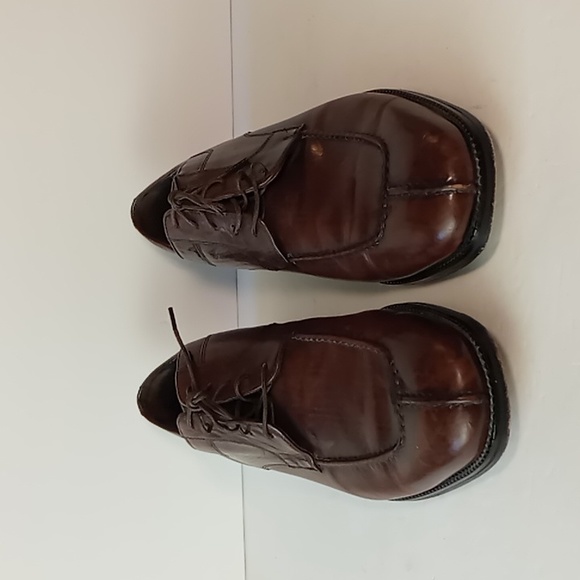 Cole Haan Split Toe Oxfords - Picture 2 of 5